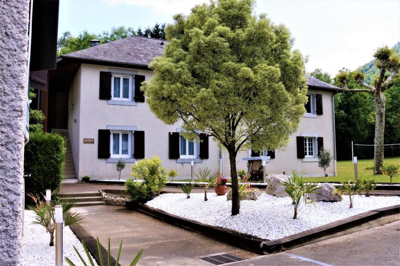 Auberge De La Vallee D'Ossau Izest Exterior foto